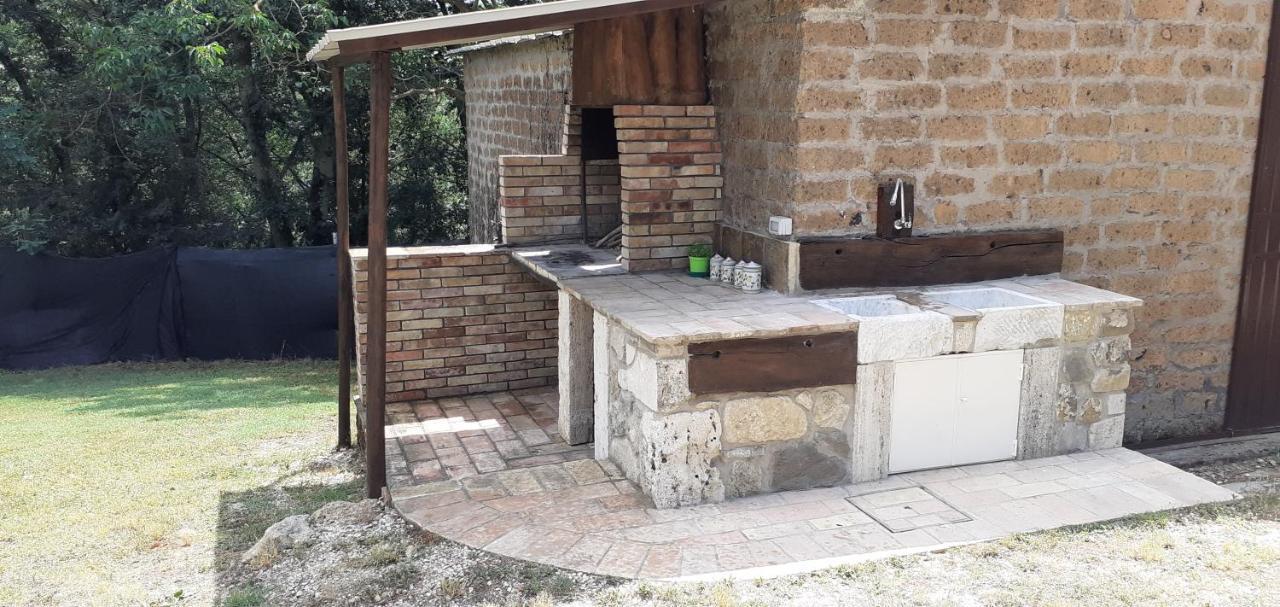 Casale Al Lago Con Piscina E Sauna Corbara  エクステリア 写真