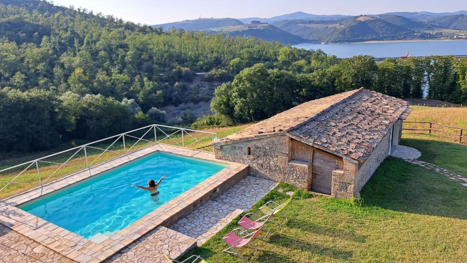 Casale Al Lago Con Piscina E Sauna Corbara  エクステリア 写真