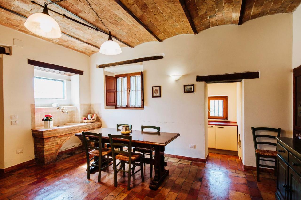 Casale Al Lago Con Piscina E Sauna Corbara  エクステリア 写真