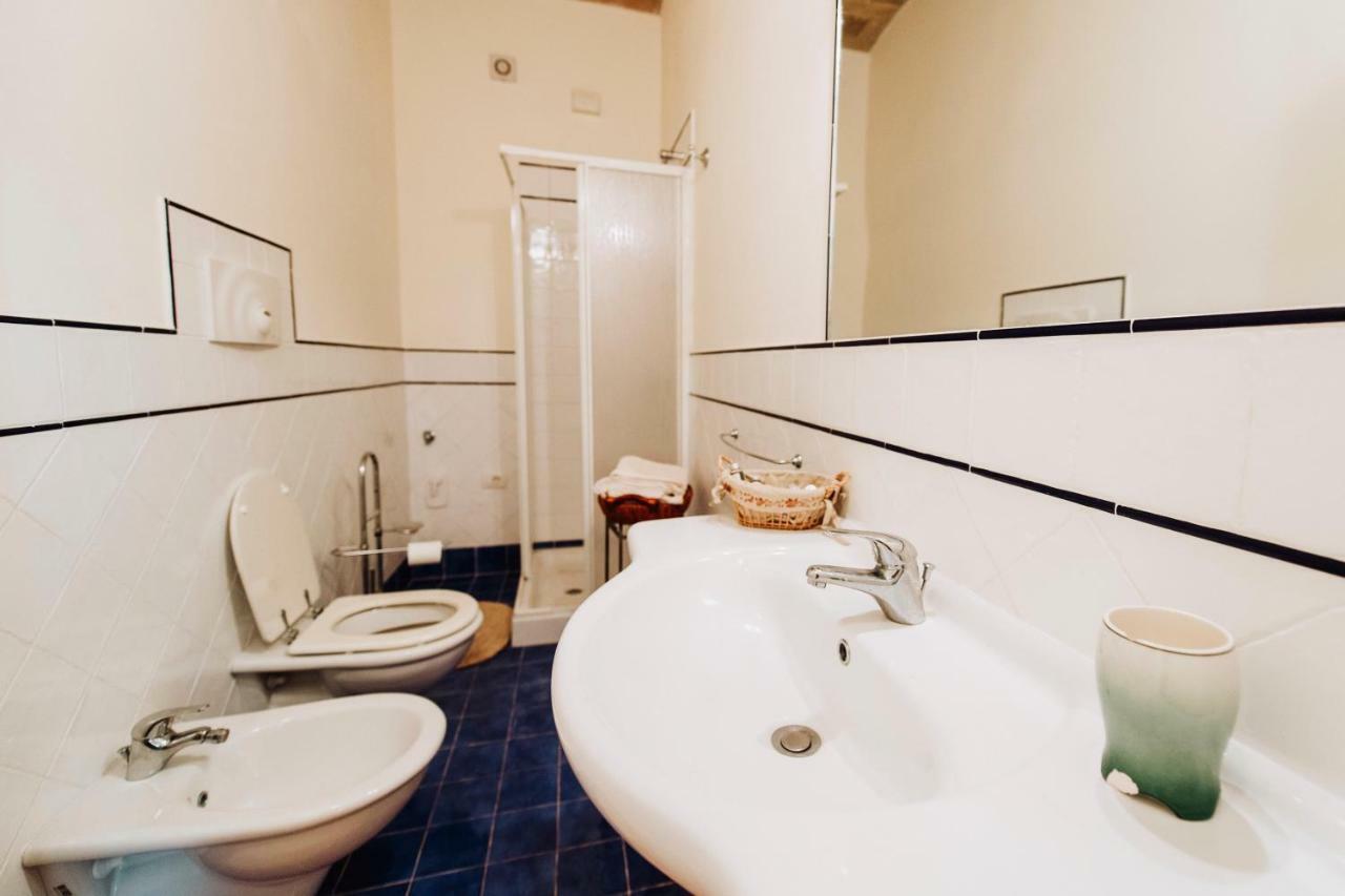 Casale Al Lago Con Piscina E Sauna Corbara  エクステリア 写真
