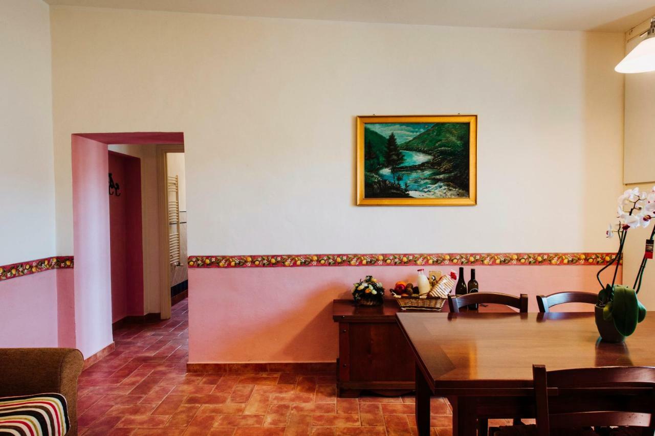 Casale Al Lago Con Piscina E Sauna Corbara  エクステリア 写真